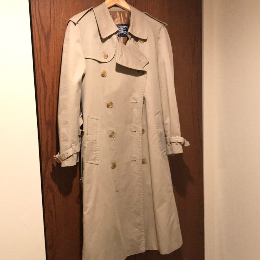 Classic Ladies Burberry Trench